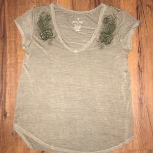 American Eagle t shirt